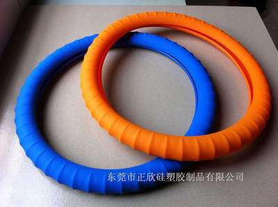 東莞市正欣硅塑膠 專業(yè)供應(yīng)高品質(zhì)硅膠方向盤(pán)套及相關(guān)配件